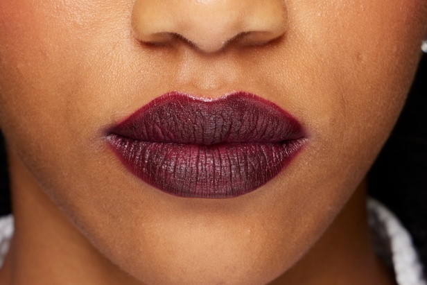 مجموعة أزياء Viktor&Rolf للأزياء الراقية لربيع وصيف 2022