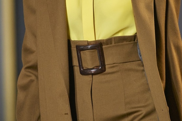 مجموعة أزياء Viktor&Rolf للأزياء الراقية لربيع وصيف 2022