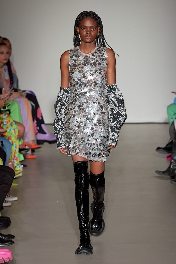 عرض MSGM لخريف وشتاء 2022