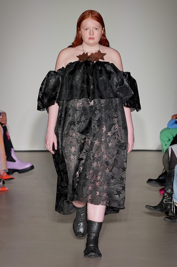 عرض MSGM لخريف وشتاء 2022