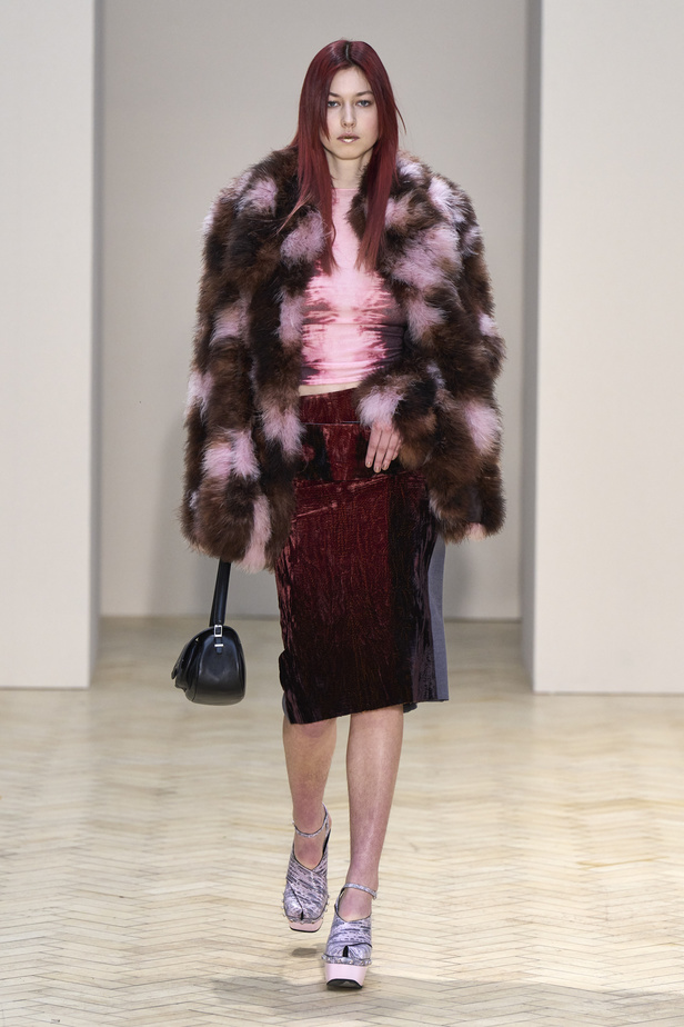 عرض أزياء مجموعة 16Arlington لموسم خريف وشتاء 2022 في لندن