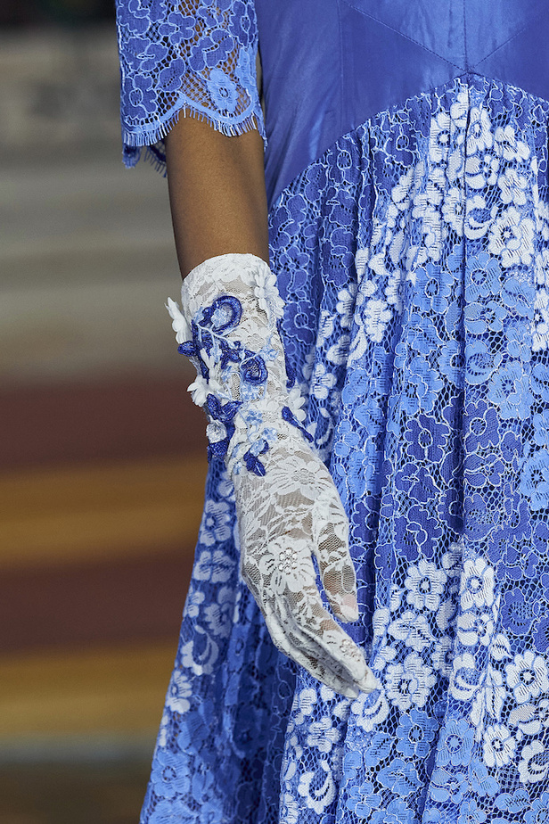 من مجموعة Bora Aksu لموسم خريف 2022