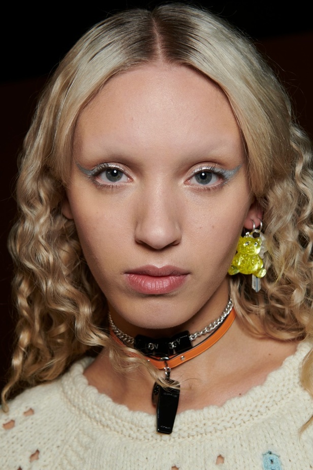 مكياج وتسريحات شعر مجموعة Coach لخريف وشتاء 2022