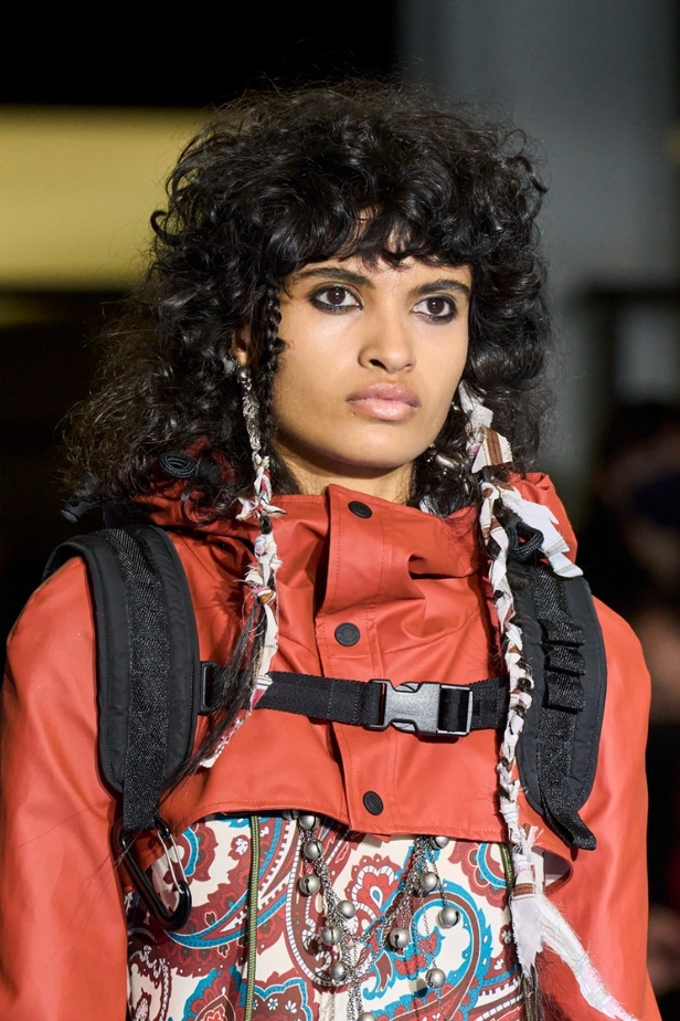 اطلالات جمالية في مجموعة DSquared2 لخريف وشتاء 2022