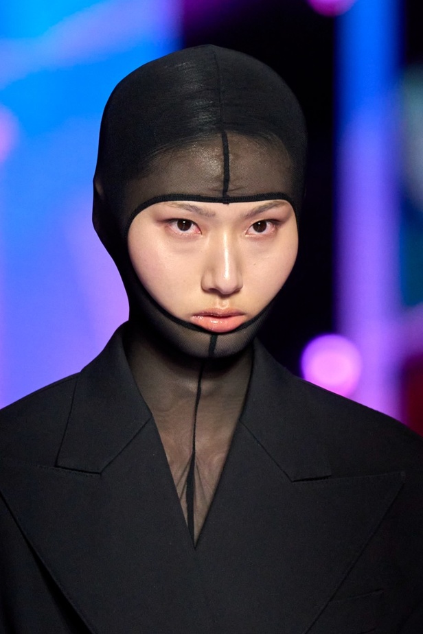 اطلالات جمالية من عرض أزياء Dolce&Gabbana لموسم خريف 2022