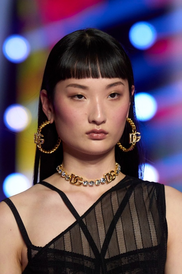 اطلالات جمالية من عرض أزياء Dolce&Gabbana لموسم خريف 2022