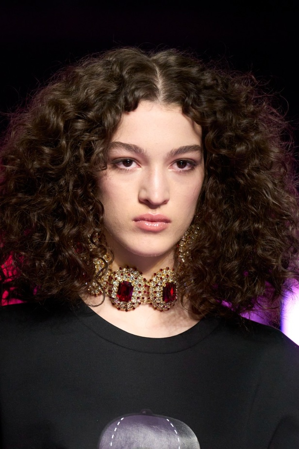 اطلالات جمالية من عرض أزياء Dolce&Gabbana لموسم خريف 2022