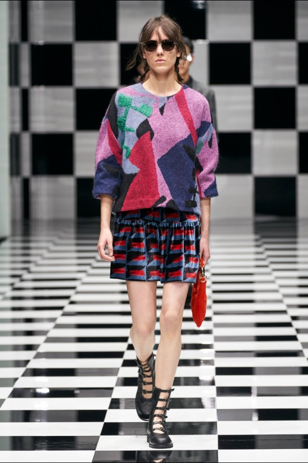  مجموعة Emporio Armani  لخريف 2022 أكثر تنوعًا وشمولًا من أي وقت مضى