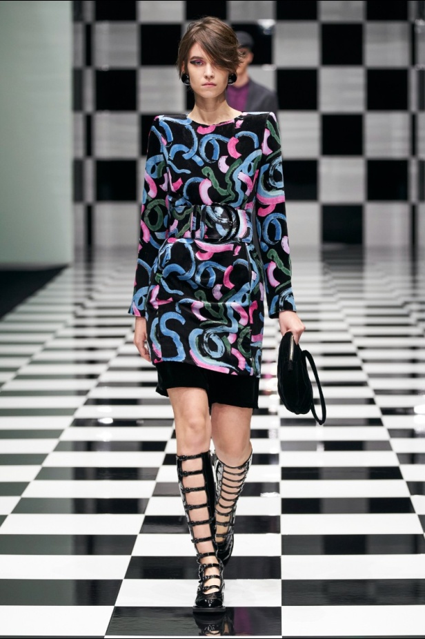  مجموعة Emporio Armani  لخريف 2022 أكثر تنوعًا وشمولًا من أي وقت مضى