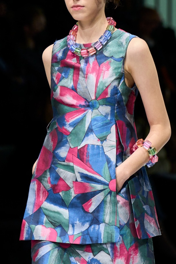  مجموعة Emporio Armani  لخريف 2022 أكثر تنوعًا وشمولًا من أي وقت مضى