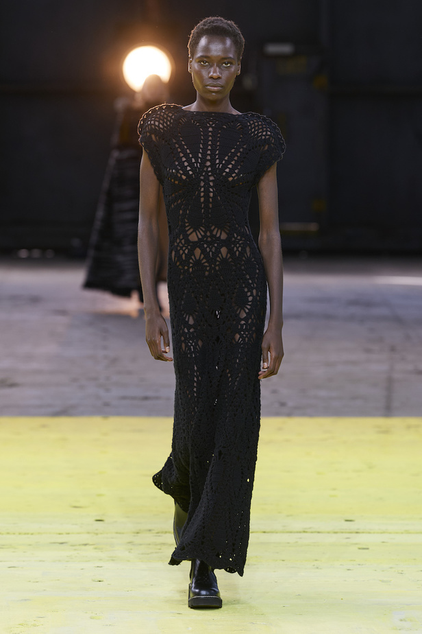 منمجموعة غابرييلا هيرست لخريف وشتاء 2022-2023