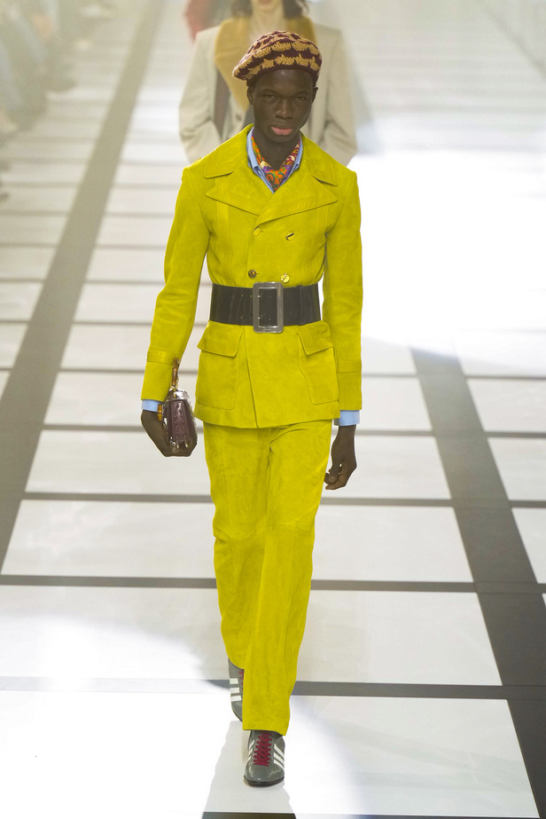 تعاون Adidas وGucci يذهل الحضور في مجموعة "غوشي" لخريف وشتاء 2022