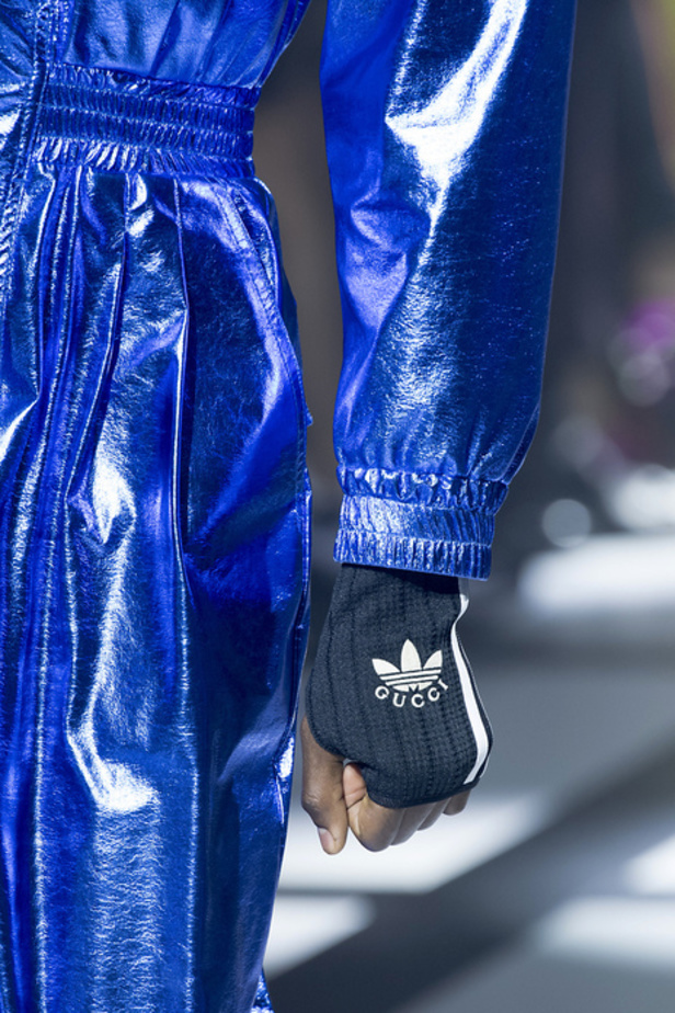 تعاون Adidas وGucci يذهل الحضور في مجموعة "غوشي" لخريف وشتاء 2022