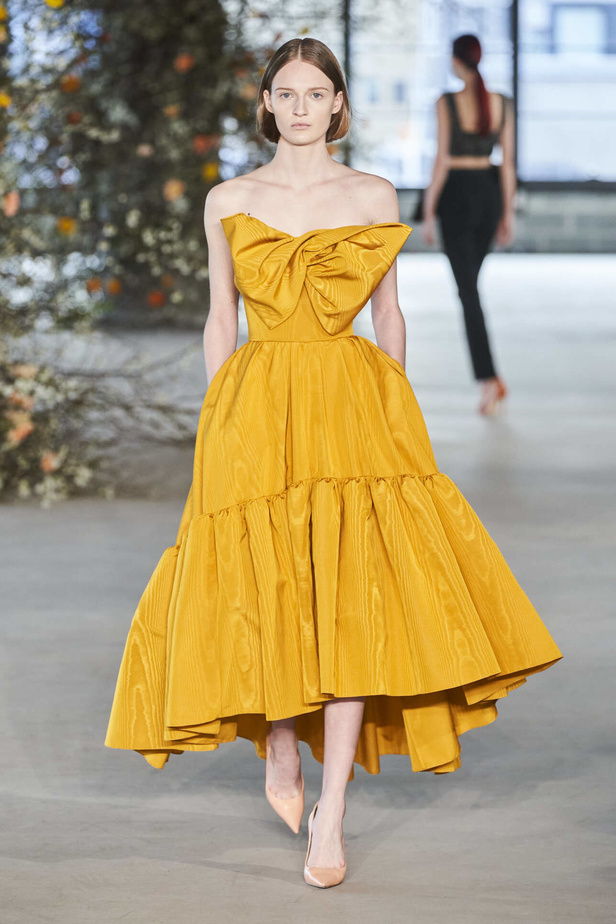 عرض أزياء مجموعة Jason Wu لموسم خريف وشتاء 2022 في نيويورك