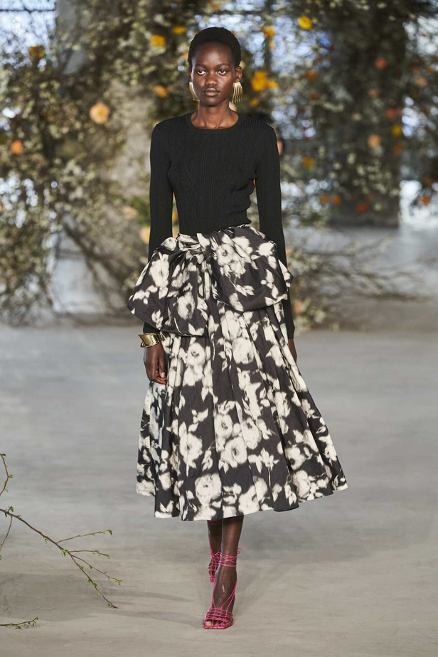 عرض أزياء مجموعة Jason Wu لموسم خريف وشتاء 2022 في نيويورك