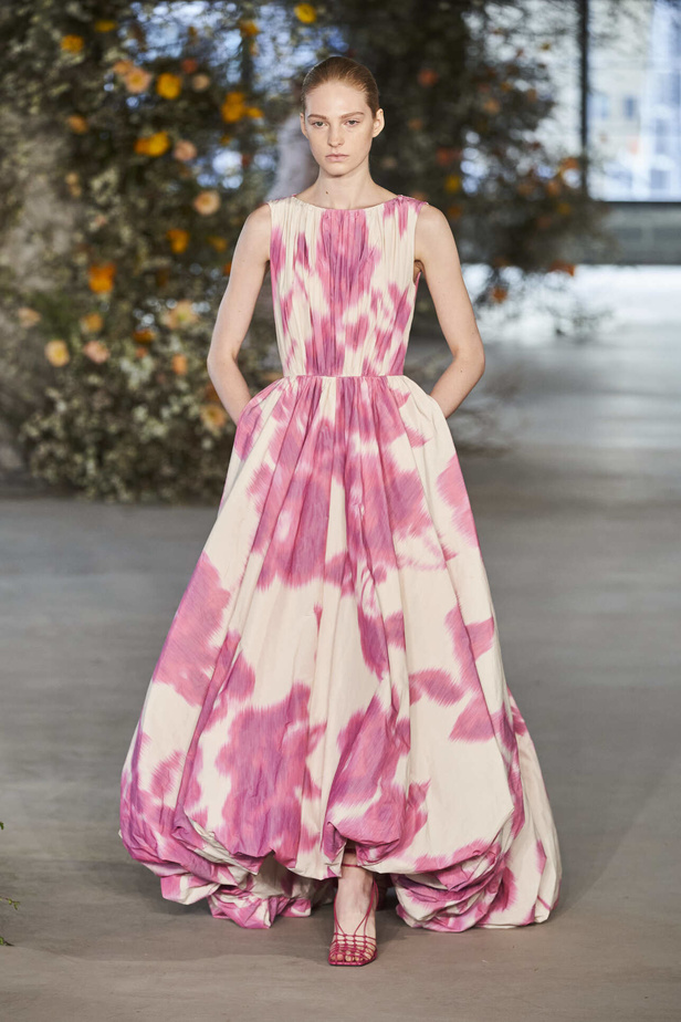 عرض أزياء مجموعة Jason Wu لموسم خريف وشتاء 2022 في نيويورك