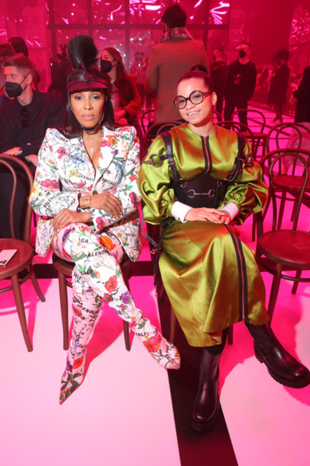 تعاون Adidas وGucci يذهل الحضور في مجموعة "غوشي" لخريف وشتاء 2022