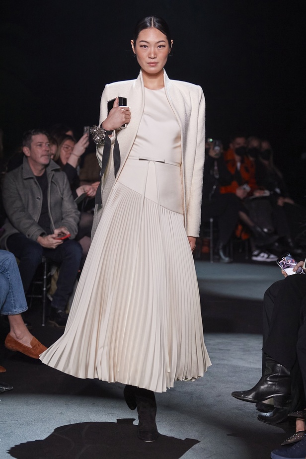 عرض أزياء مجموعة Brandon Maxwell لموسم خريف وشتاء 2022 في نيويورك