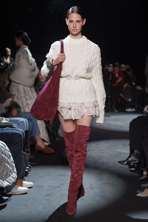 عرض أزياء مجموعة Brandon Maxwell لموسم خريف وشتاء 2022 في نيويورك