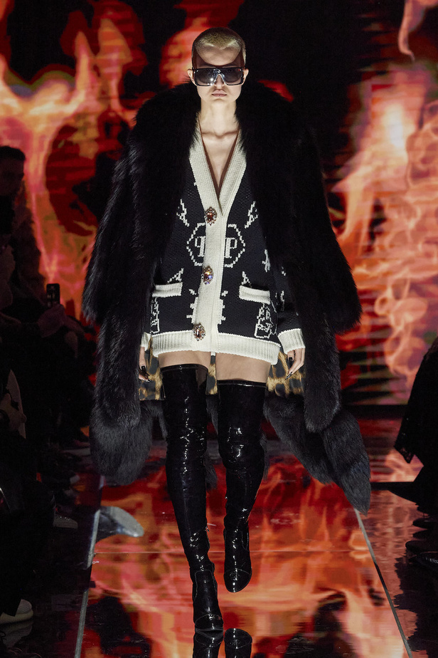 من عرض أزياء Philipp Plein لموسم خريف 2022