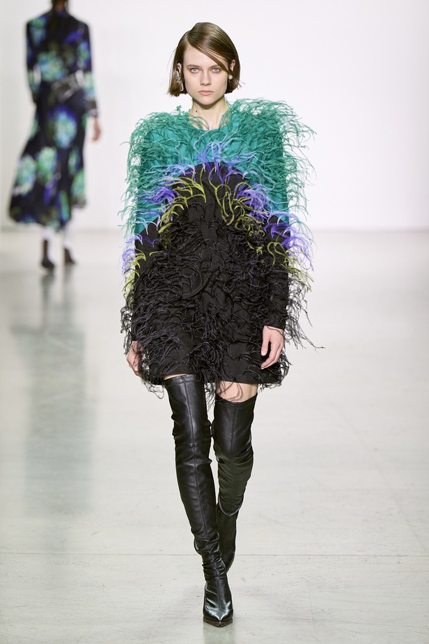 مجموعة أزياء Prabal Gurung لخريف وشتاء 2022