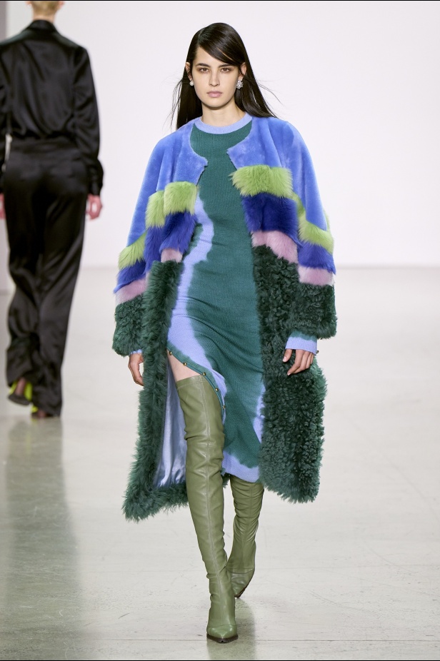 مجموعة أزياء Prabal Gurung لخريف وشتاء 2022