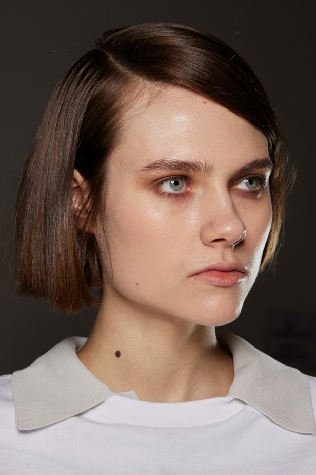 اطلالات جمالية من مجموعة أزياء Prabal Gurung لخريف وشتاء 2022