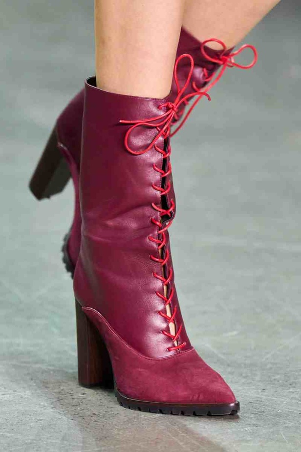 مجموعة أزياء Prabal Gurung لخريف وشتاء 2022