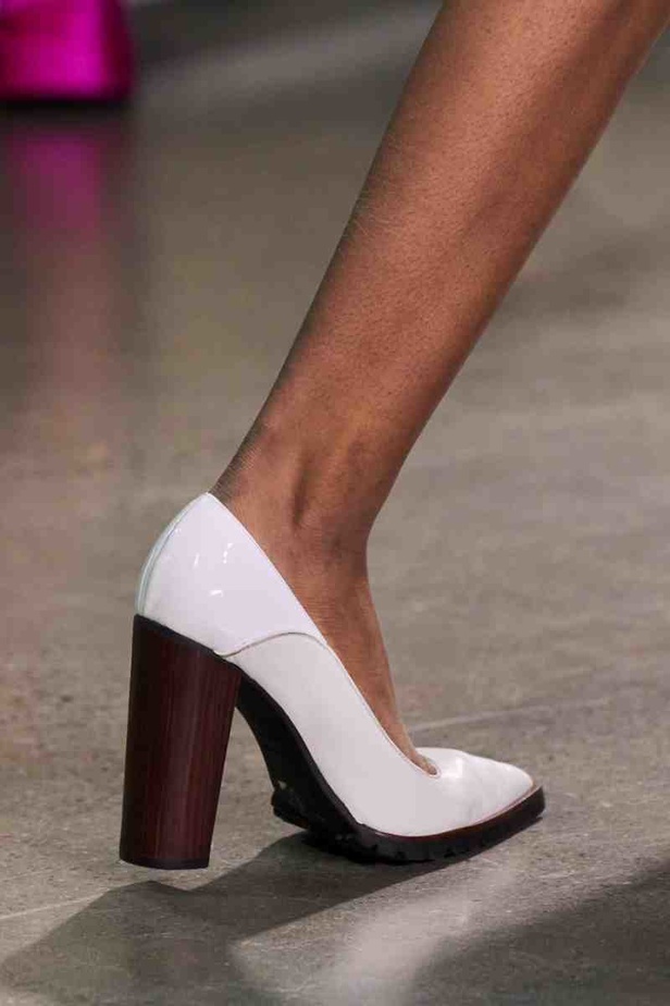 مجموعة أزياء Prabal Gurung لخريف وشتاء 2022