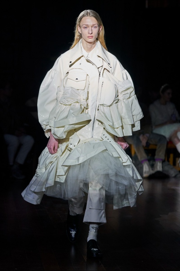 مجموعة أزياء Simone Rocha لخريف وشتاء 2022