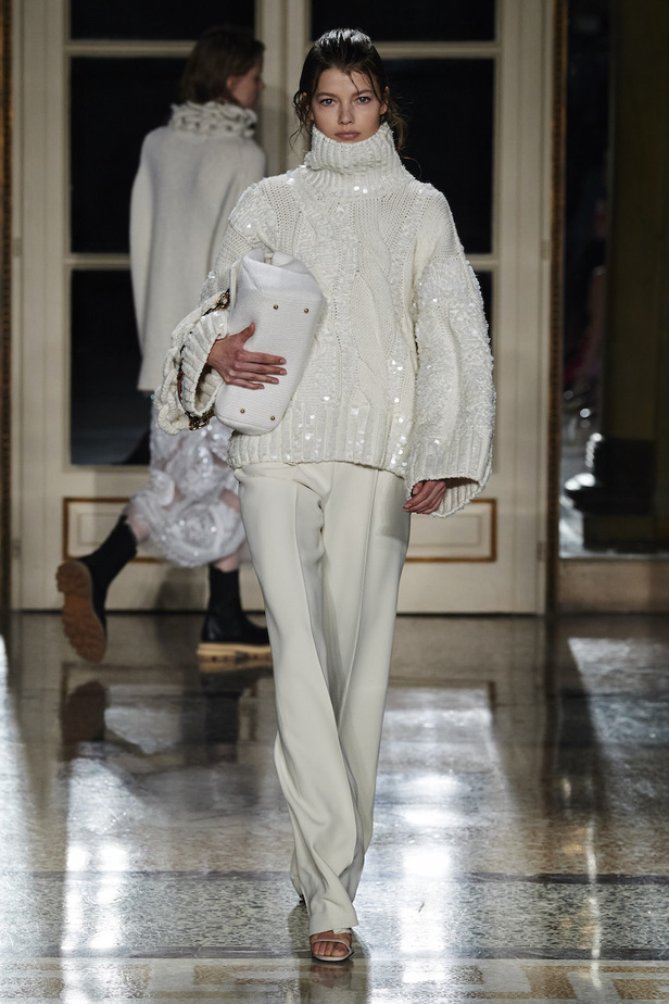 مجموعة Ermano Scervino لموسم خريف وشتاء 2022-2023