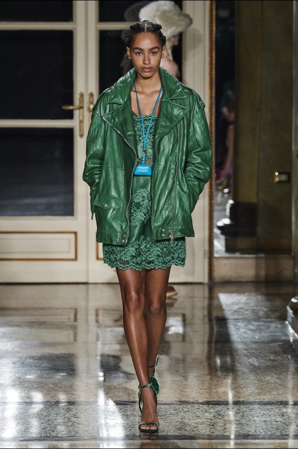 مجموعة Ermano Scervino لموسم خريف وشتاء 2022-2023