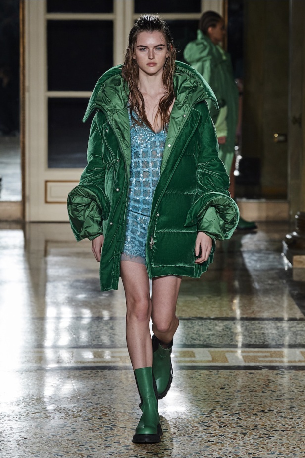 مجموعة Ermano Scervino لموسم خريف وشتاء 2022-2023