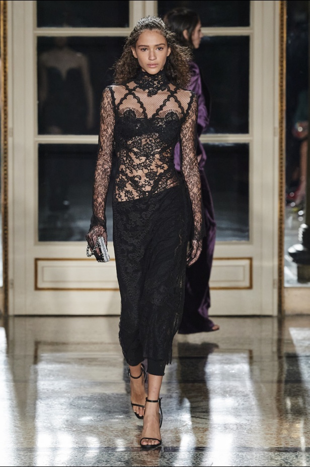 مجموعة Ermano Scervino لموسم خريف وشتاء 2022-2023