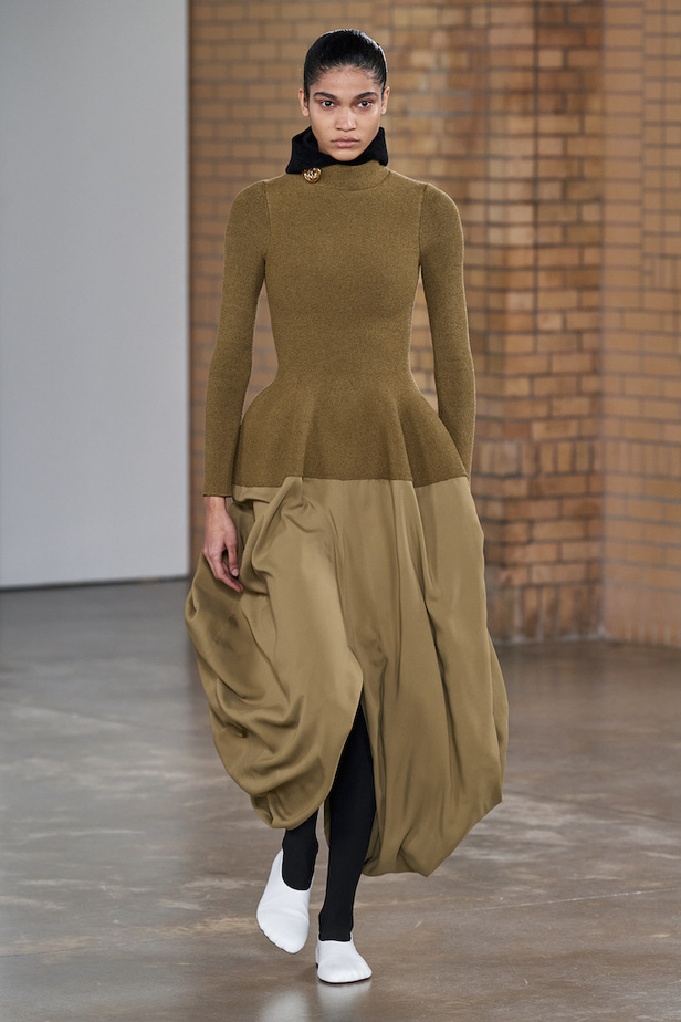 من مجموعة Proenza Schouler لموسم خريف 2022