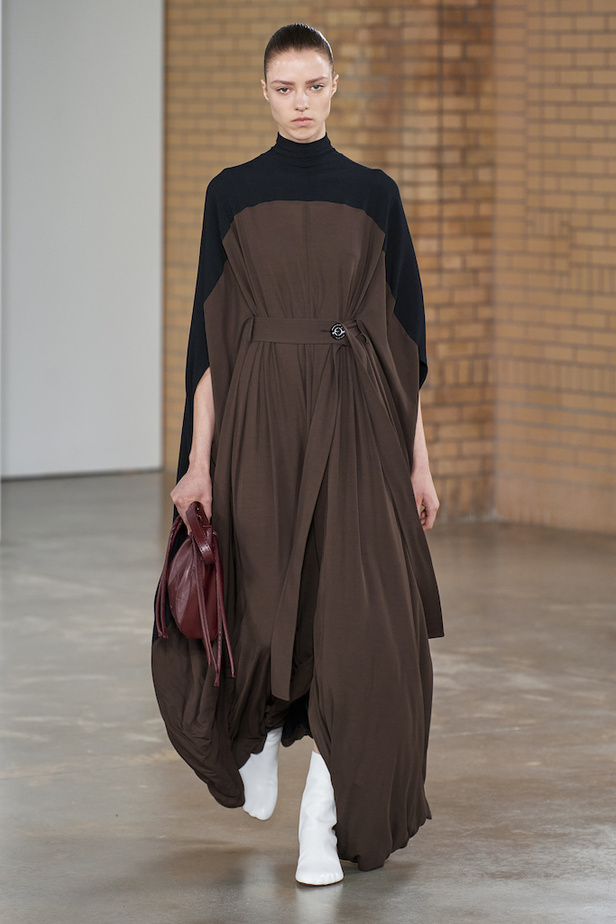 من مجموعة Proenza Schouler لموسم خريف 2022