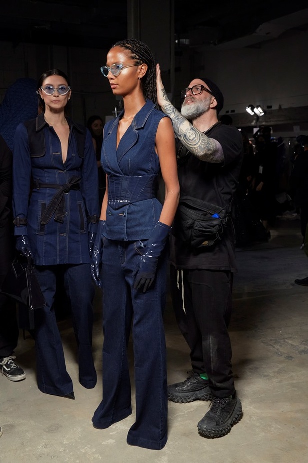 عرض أزياء Christian Siriano لخريف وشتاء 2022