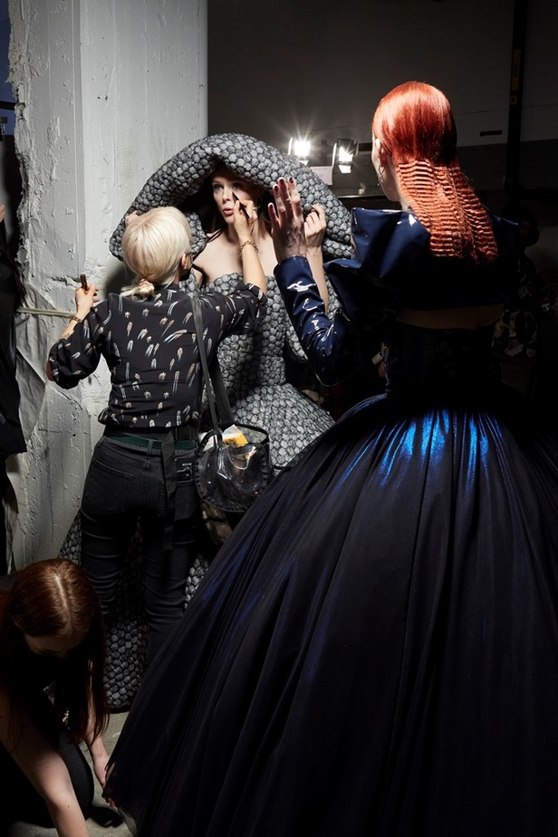 عرض أزياء Christian Siriano لخريف وشتاء 2022