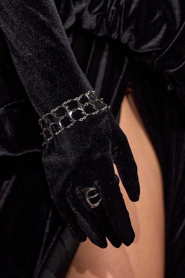 عرض أزياء Christian Siriano لخريف وشتاء 2022