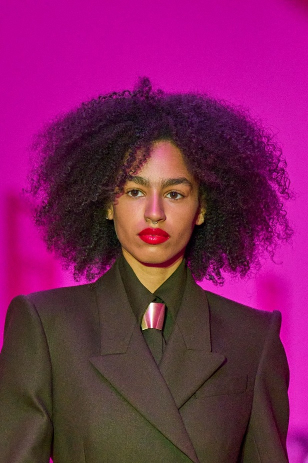 اطلالات جمالية من عرض Sportmax لخريف وشتاء 2022 