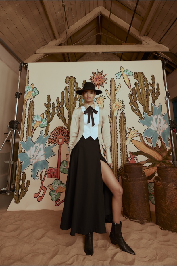 من مجموعة Temperley London لموسم خريف 2022