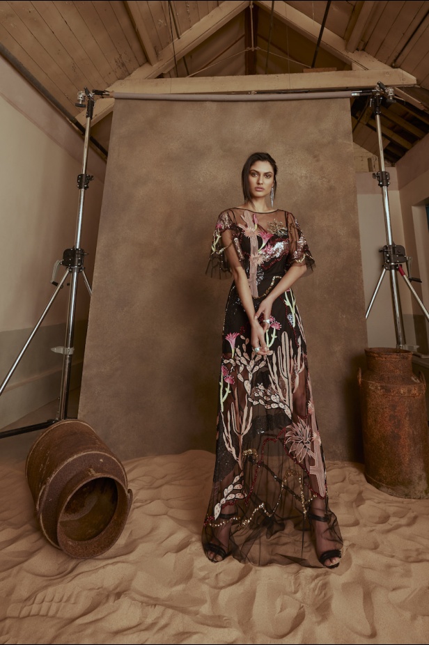 من مجموعة Temperley London لموسم خريف 2022