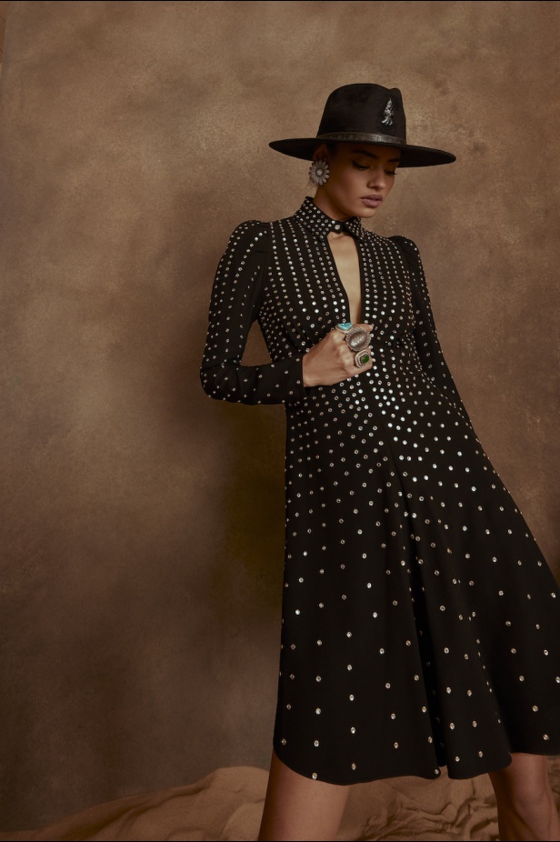 من مجموعة Temperley London لموسم خريف 2022