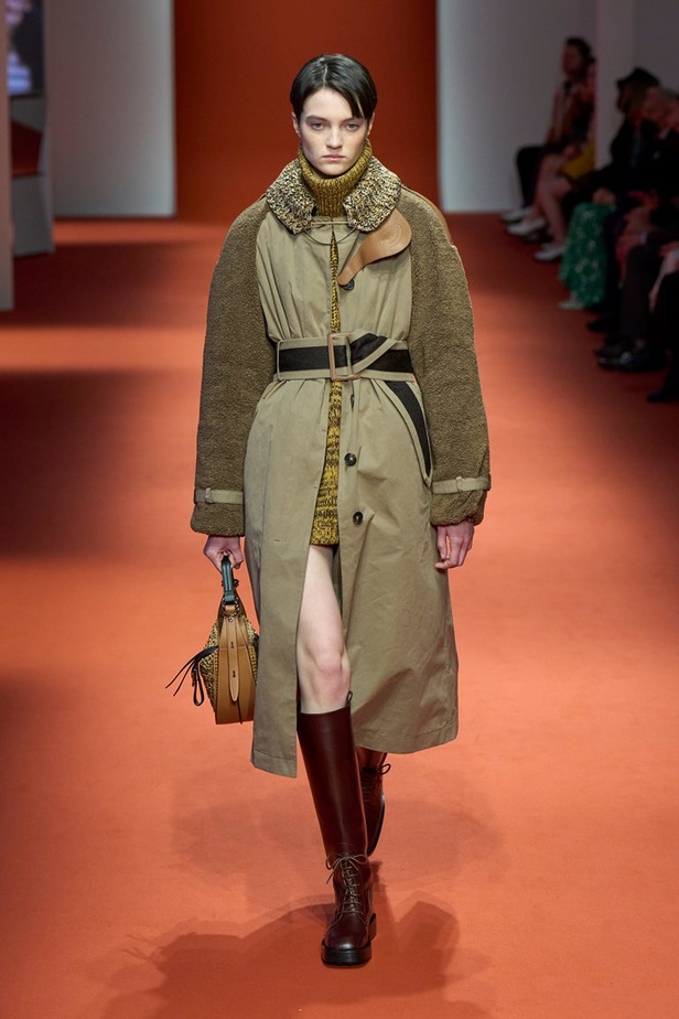 مجموعة Tod’s لخريف وشتاء 2022 إعادة تخيل لأيقونات الجمال الإيطالي