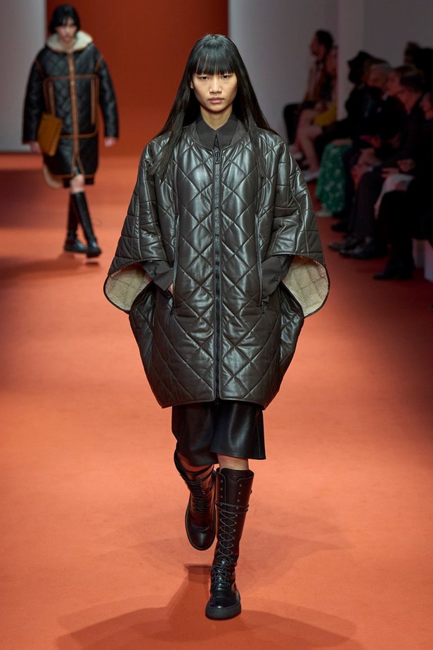 مجموعة Tod’s لخريف وشتاء 2022 إعادة تخيل لأيقونات الجمال الإيطالي