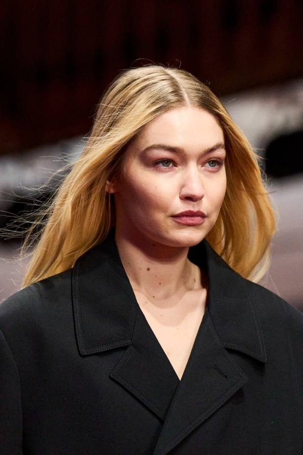 اطلالات جمالية من عرض أزياء Tod’s لموسم خريف 2022