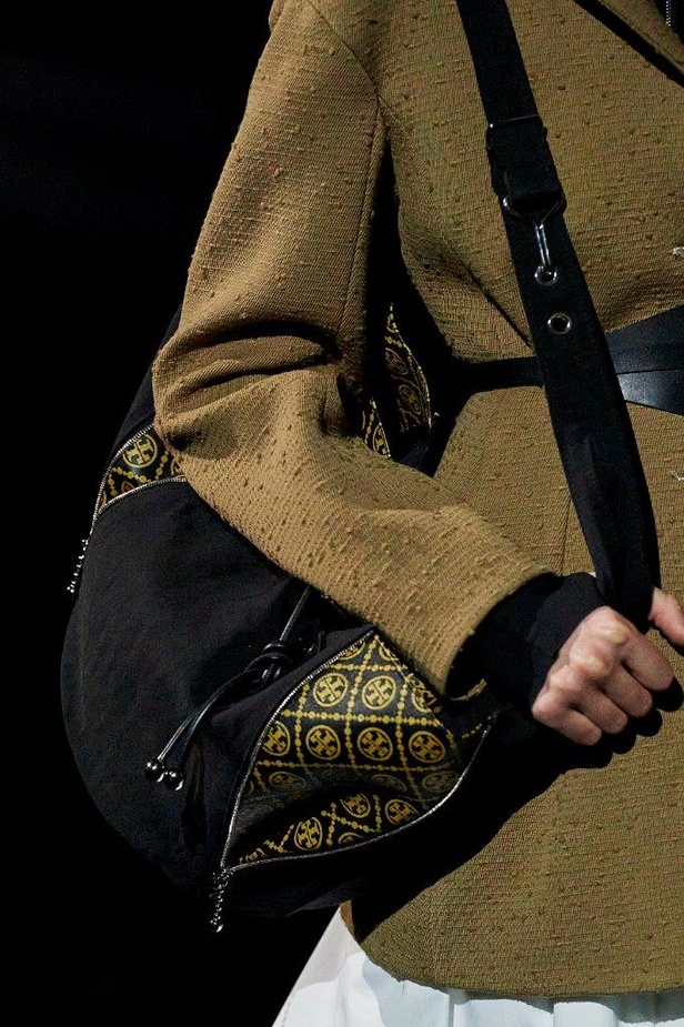 مجموعة Tory Burch لموسم خريف وشتاء 2022 