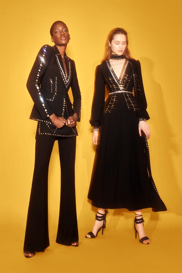 مجموعة زهير مراد لخريف وشتاء 2023 إطلالات عصرية ومغامرة لا تعرف حدوداً