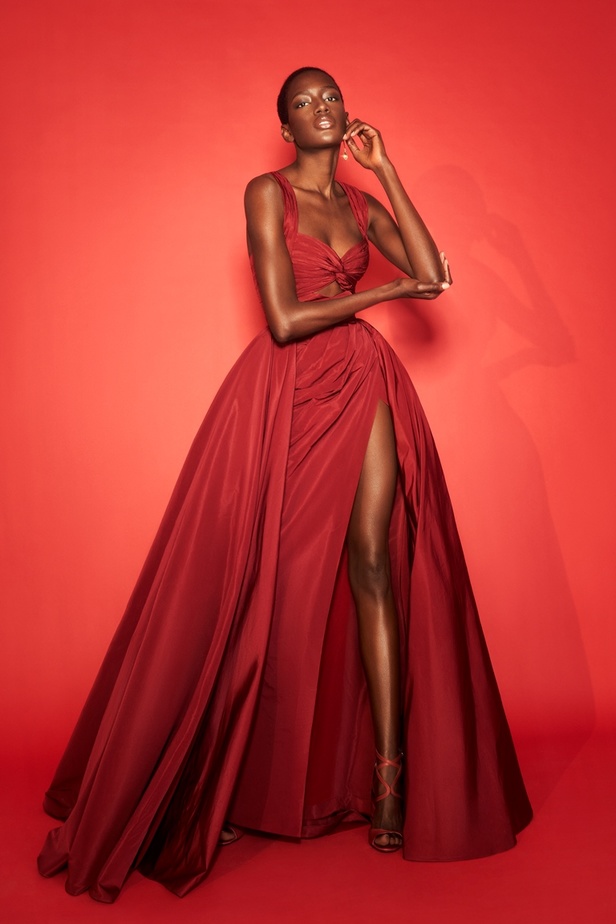 مجموعة زهير مراد لخريف وشتاء 2023 إطلالات عصرية ومغامرة لا تعرف حدوداً