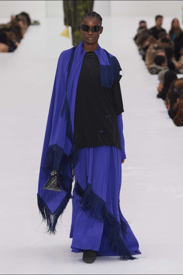 عرض أزياء مجموعة Acne Studios لموسم خريف وشتاء 2022 في باريس